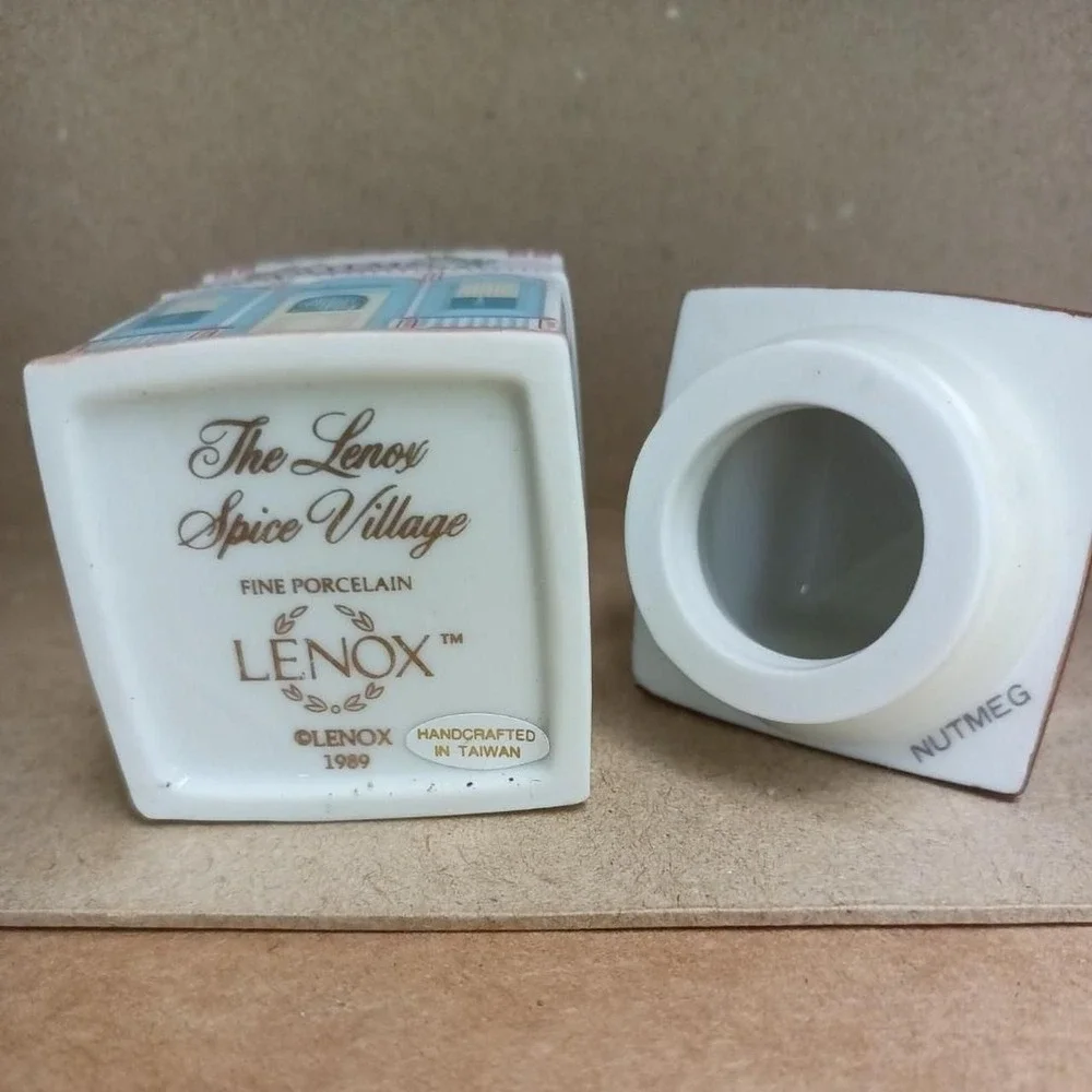 vintage 1989 lenox spice village NUTMEG house spice box